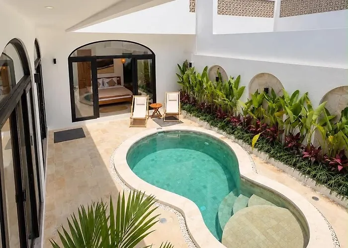 Tropical Sanctuary With Private Pool Ferienhaus
